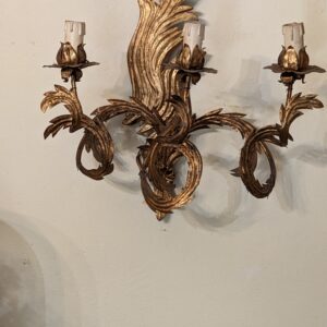 Coppia applique in metallo dorato in stile XX sec.